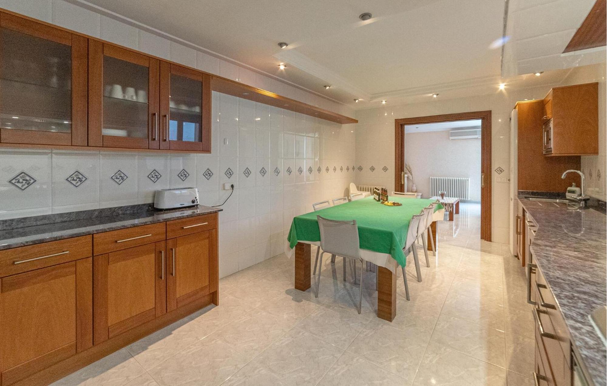 Cozy In Cala Ratjada With Wifi