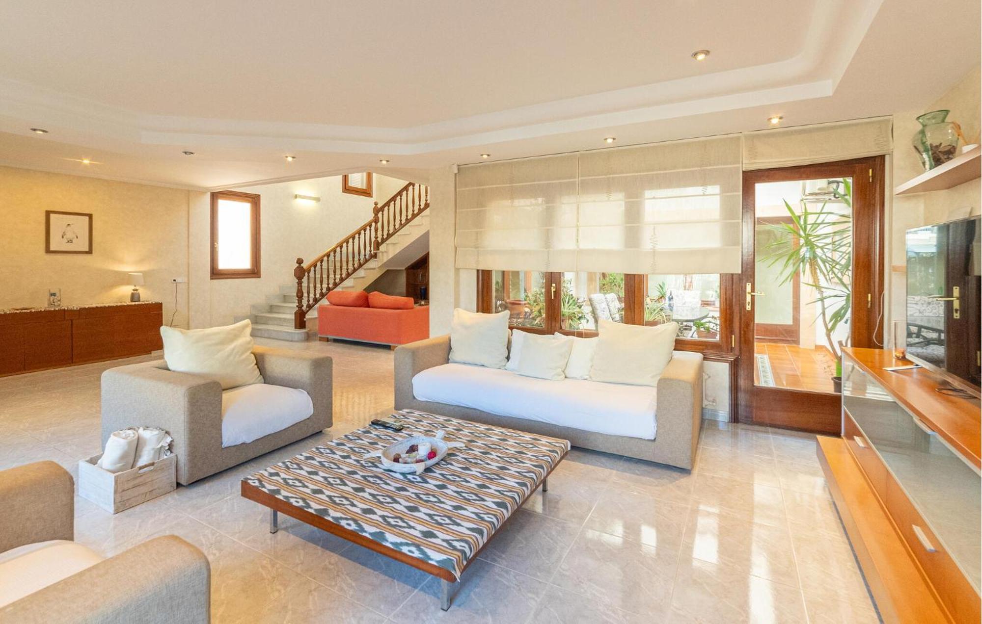 Ferienhaus Cozy In Cala Ratjada With Wifi